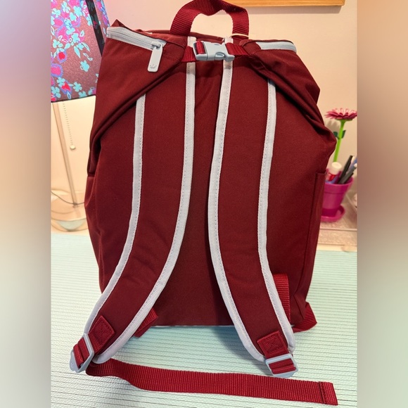 Adidas Originals Maroon and Sky Blue Collegiate 19.5 L backpack- NWT - Picture 7 of 11